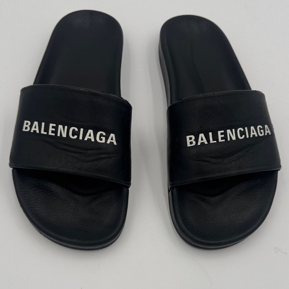 Medium-776818W1S801096_F.jpg?v=2 Balenciaga Black Logo Slides